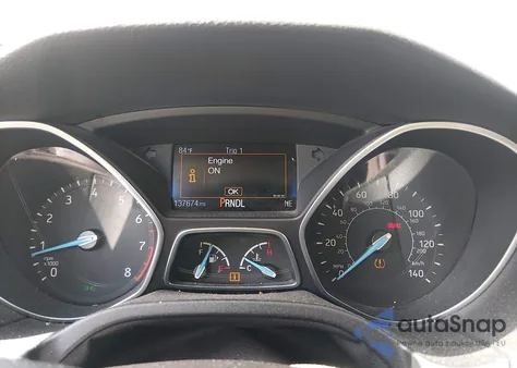 2015 Ford Focus Se z USA, uszkodzony, nr VIN 1FADP3K26FL350999